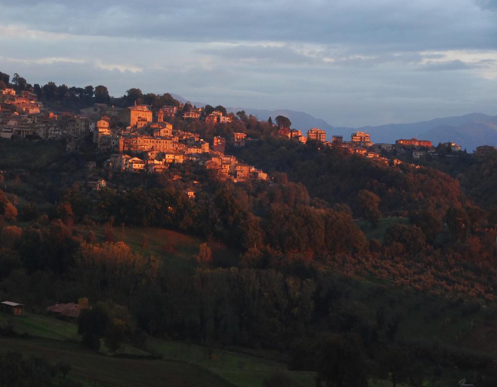 La Casa Nettarina Vendégház Poggio Mirteto Kültér fotó
